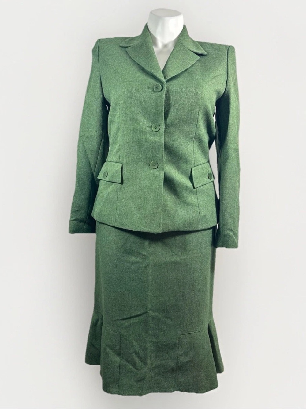 Le Suit Women’s Size 12 Green Blazer & Knee Length Skirt Business Office